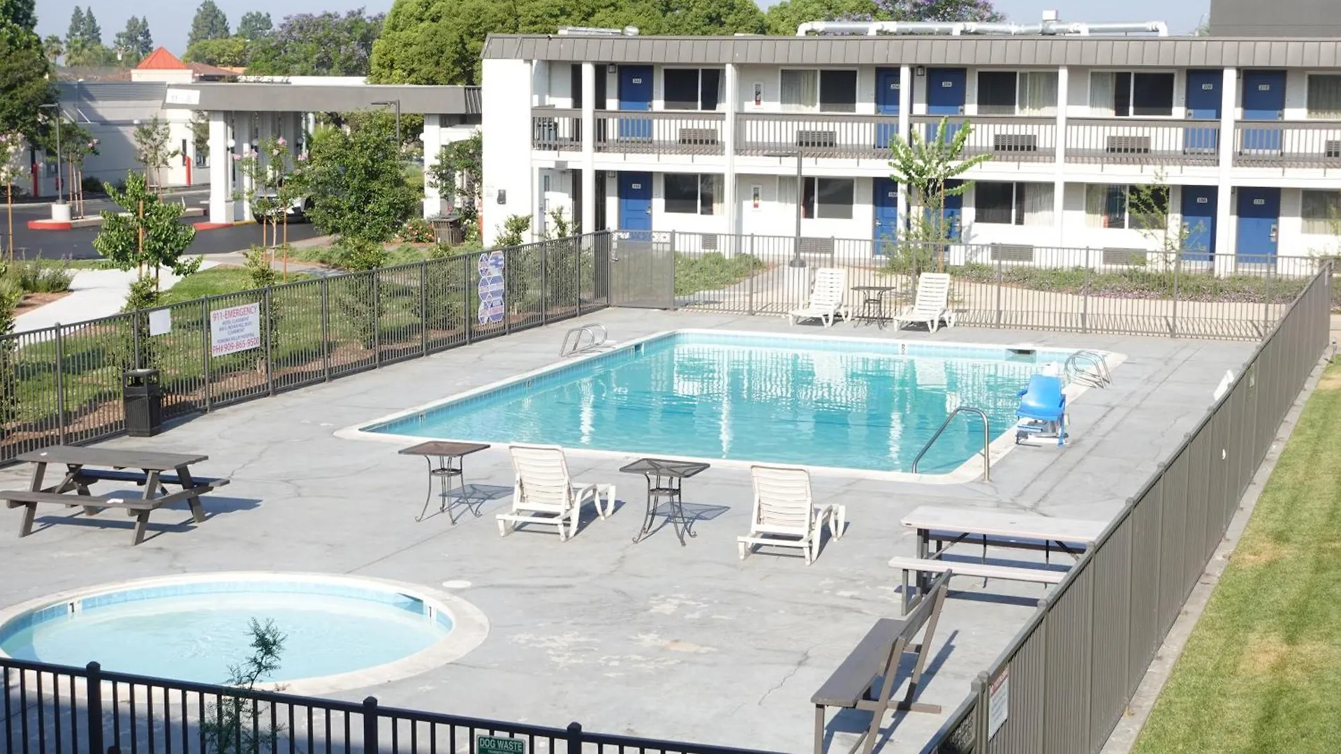 Hotel Motel 6-Claremont, Ca