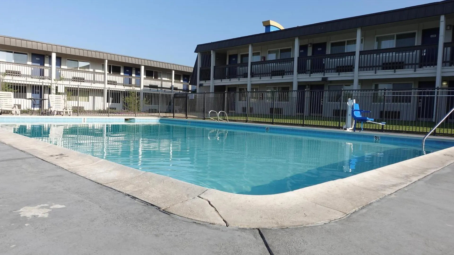 Hotel Motel 6-Claremont, Ca