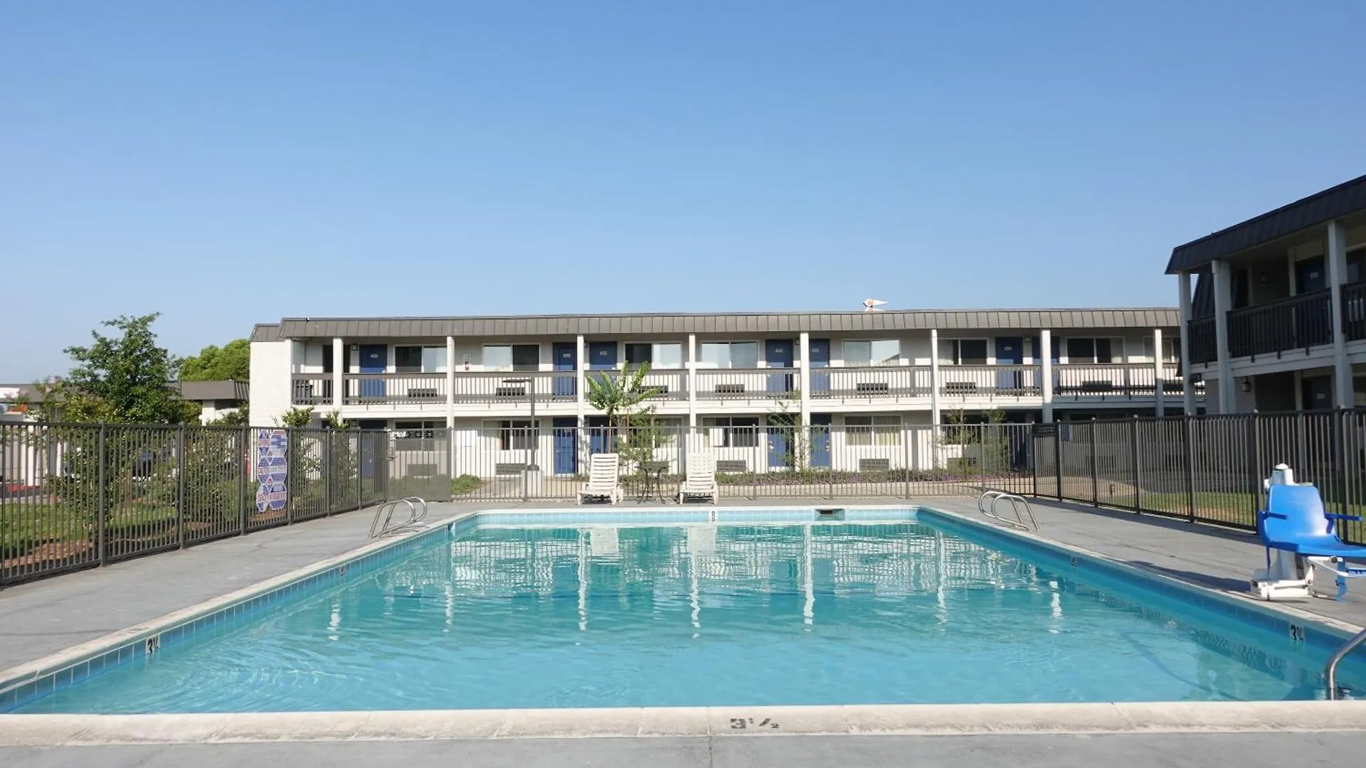 Hotel Motel 6-Claremont, Ca
